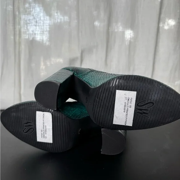 Stuart Weitzman Green Ankle Booties - Picture 5 of 7